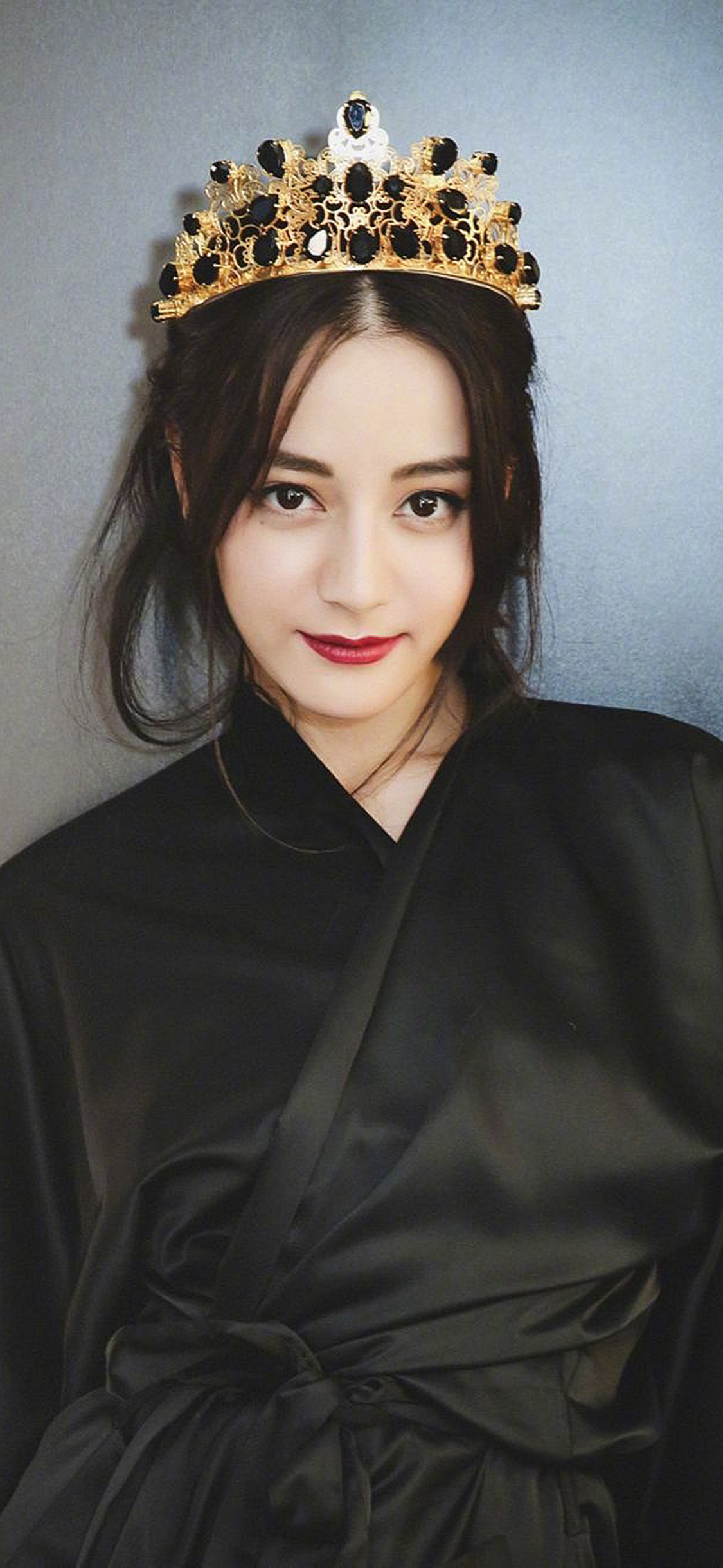 迪丽热巴 皇冠 演员 艺人 苹果手机高清壁纸 1125x