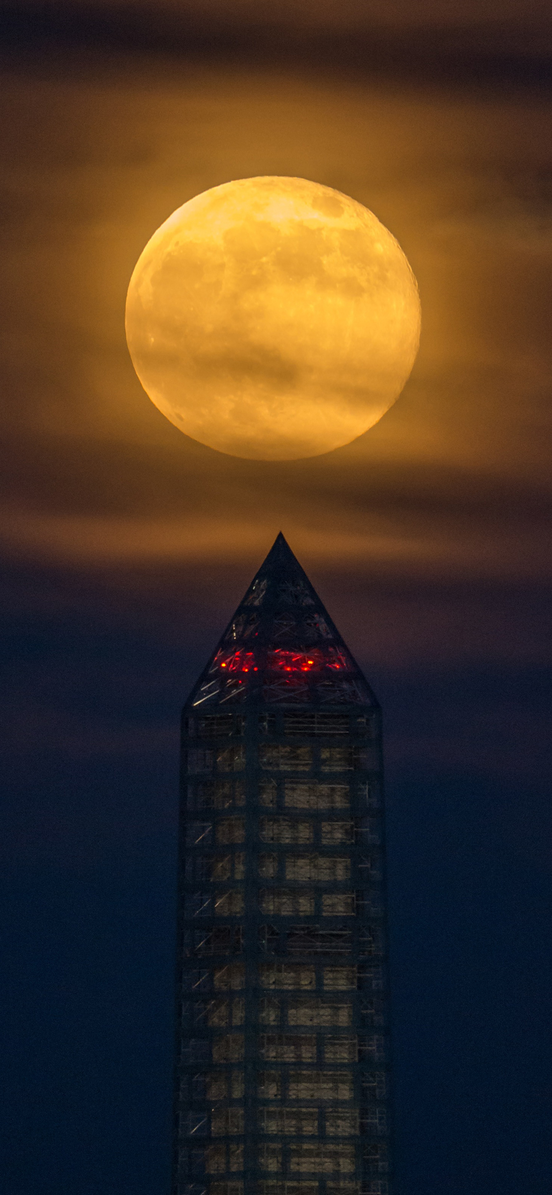 月球 建筑 夜晚 月光 苹果手机高清壁纸 1125x2436