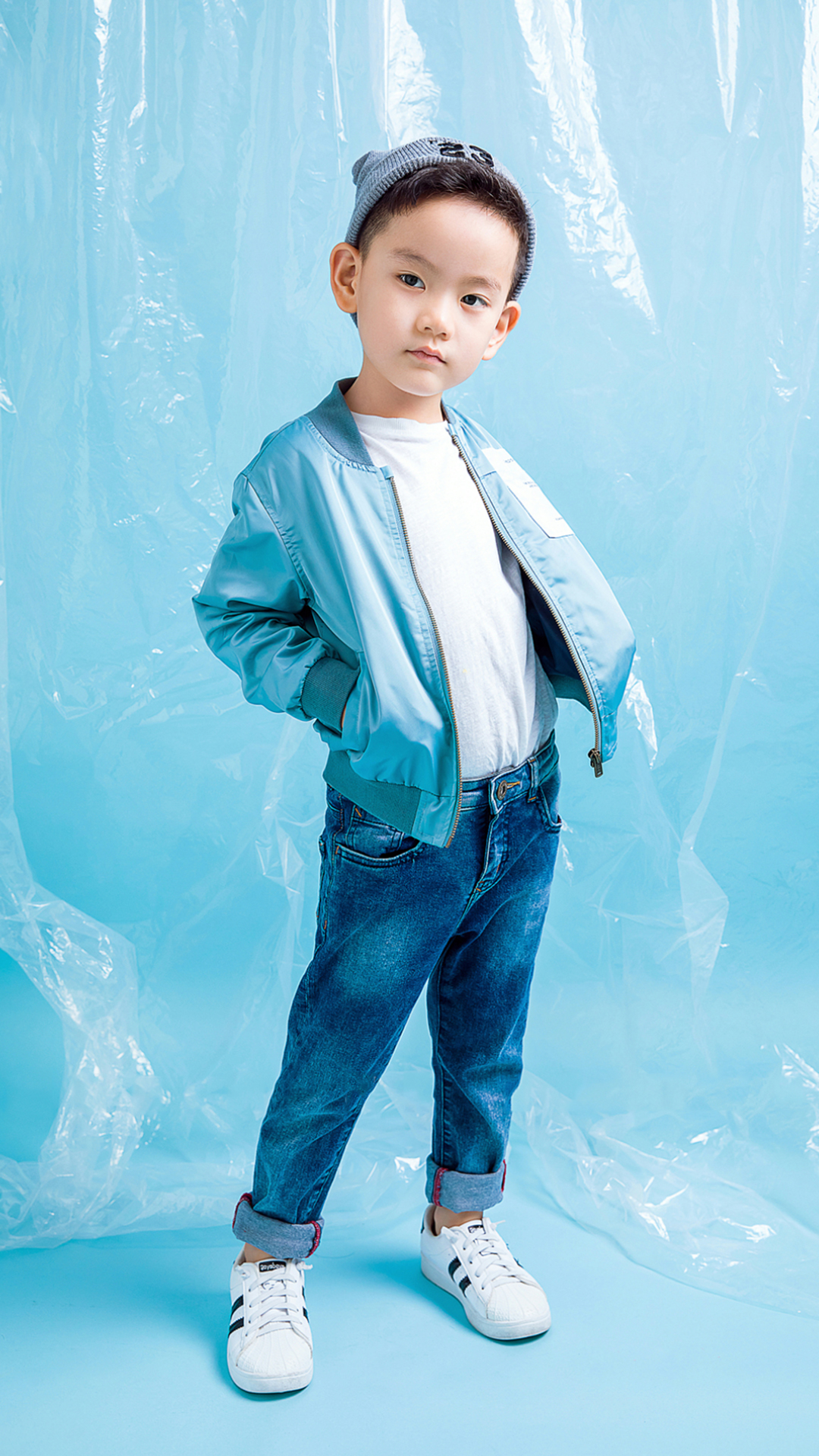 童模 小男孩 服饰 写真 苹果手机高清壁纸 1080x1920
