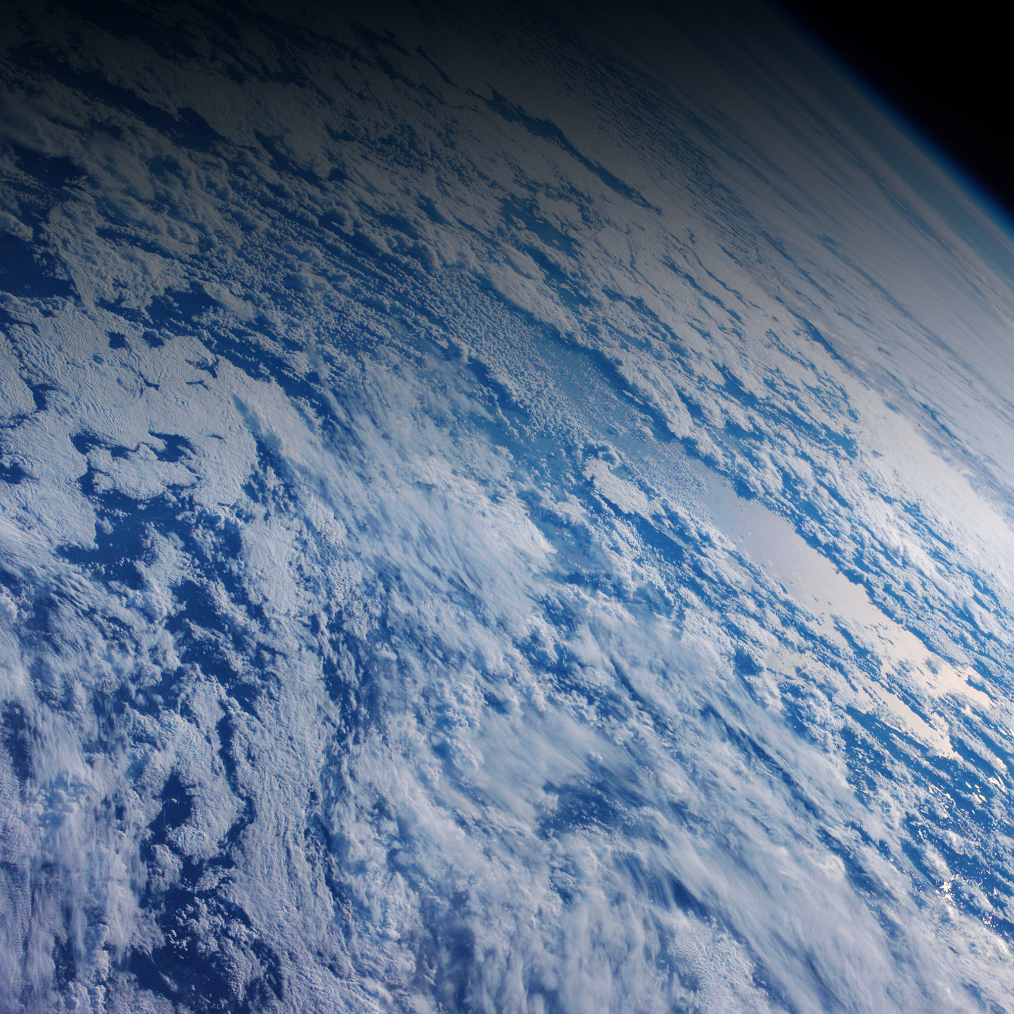 地球 大海 天空 蓝色 苹果手机高清壁纸 2048x2