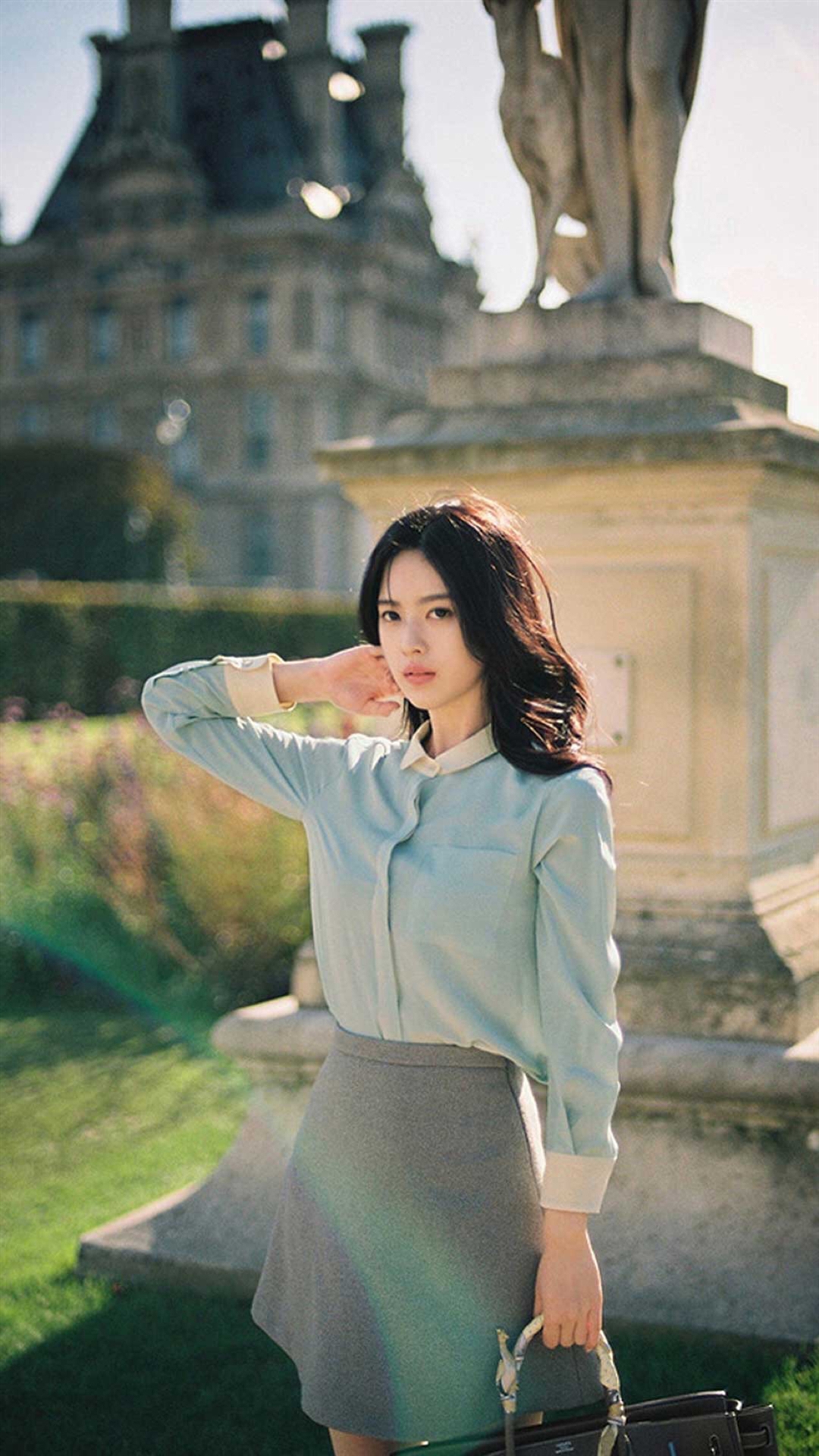 qq透明皮肤女生、美女qq透明皮肤素材