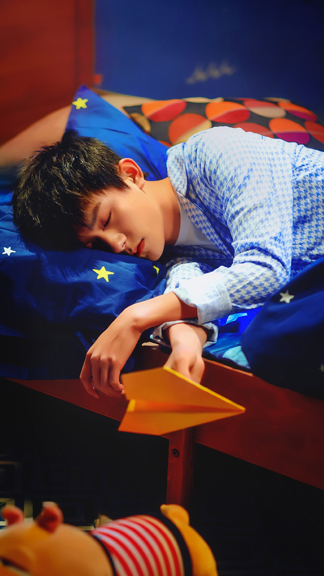 tfboys易烊千玺温馨睡姿 苹果手机高清壁纸 10