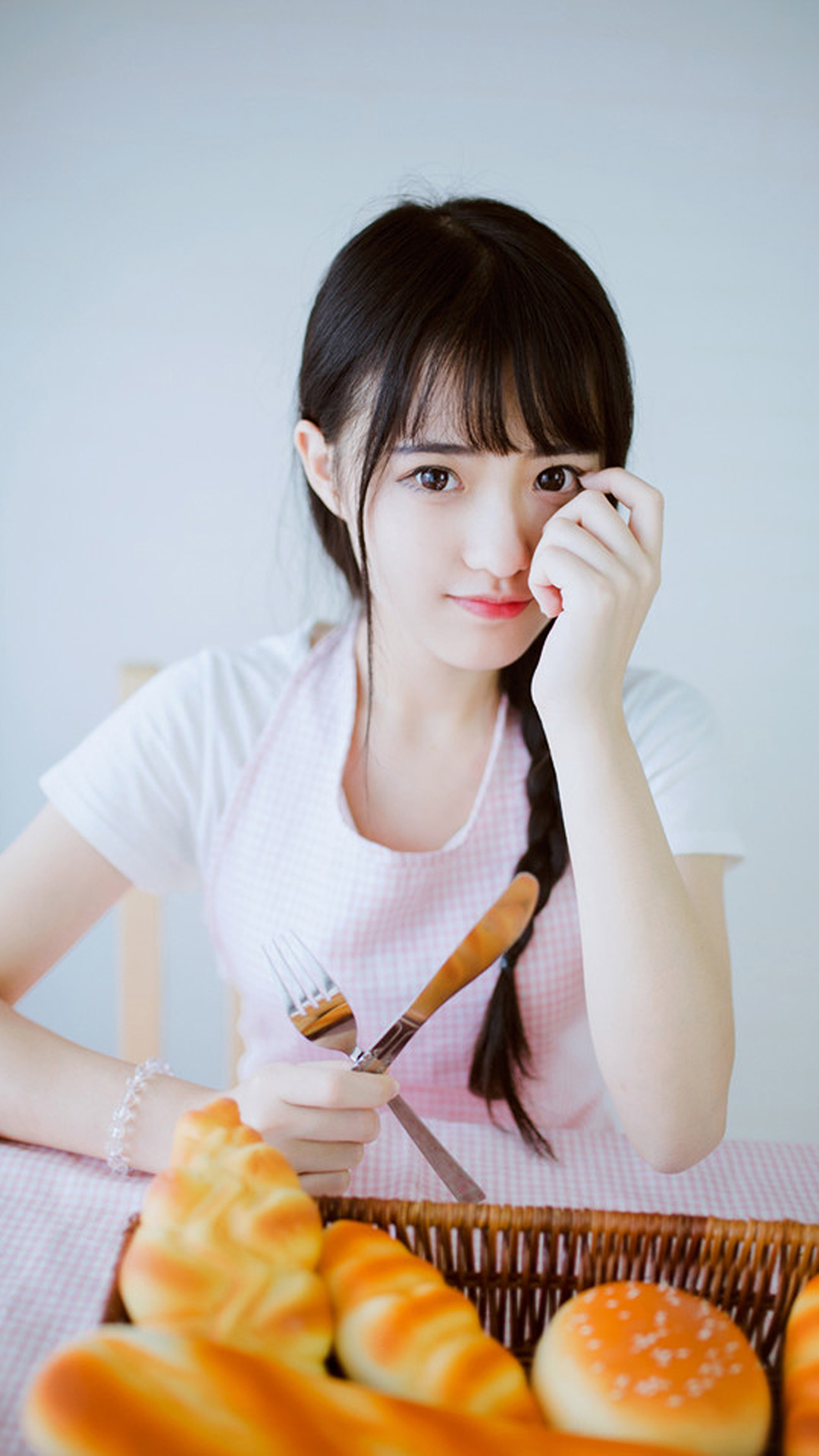 男生的女闺蜜是备胎吗 男女闺蜜牵手正常吗