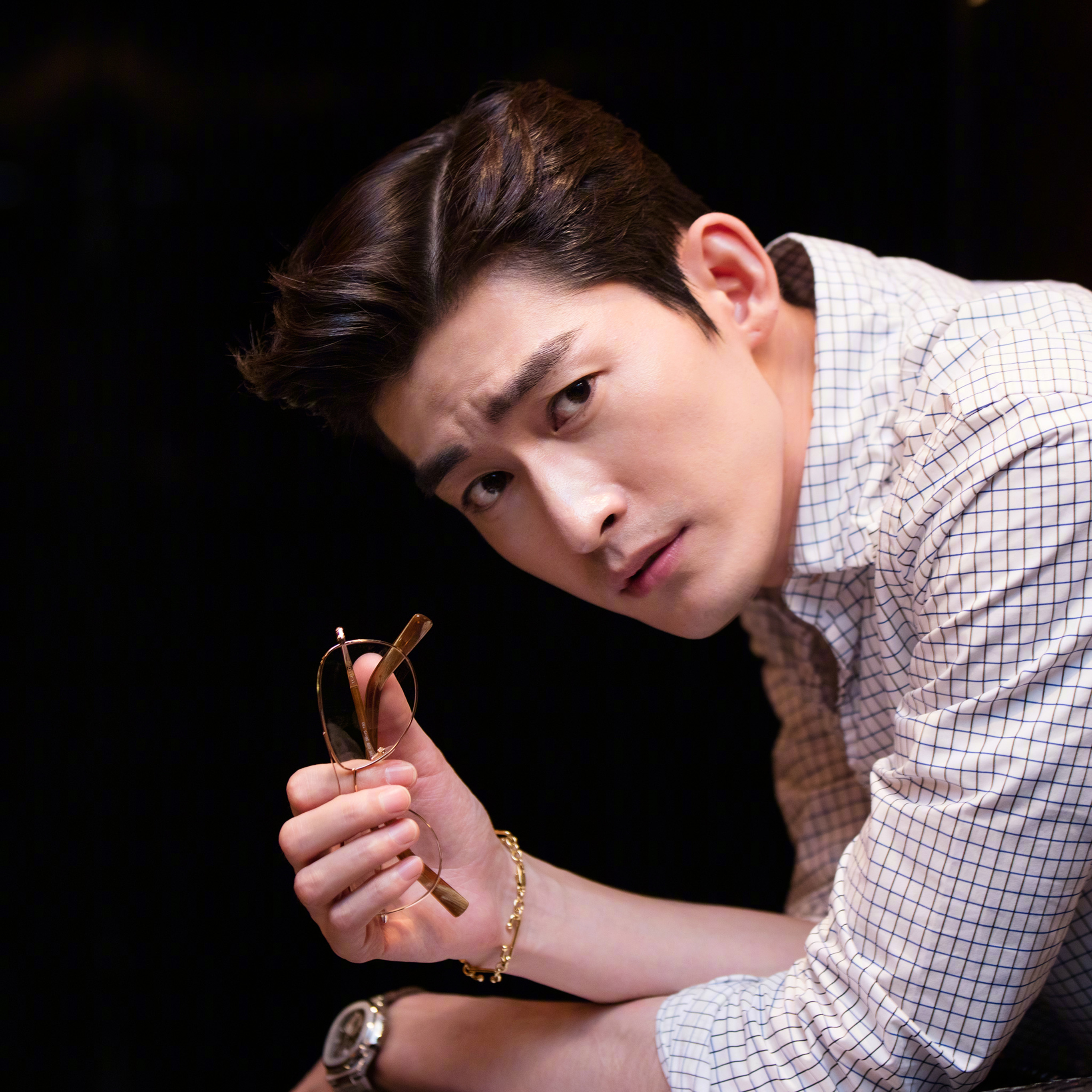 张翰 演员 艺人 歌手 苹果手机高清壁纸 2732x2