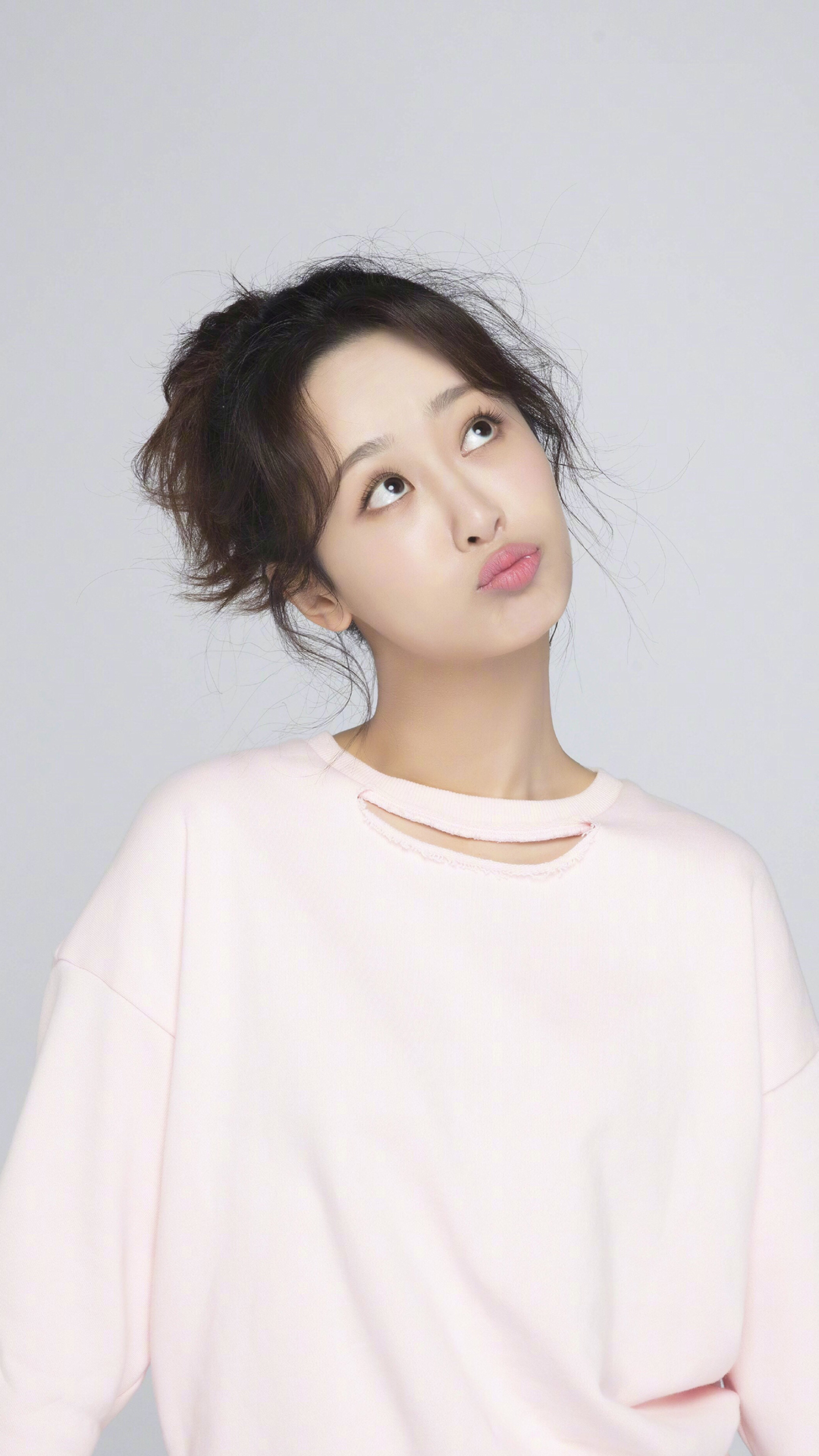 杨紫 演员 童星 可爱 明星 艺人 嘟嘴 苹果手机高