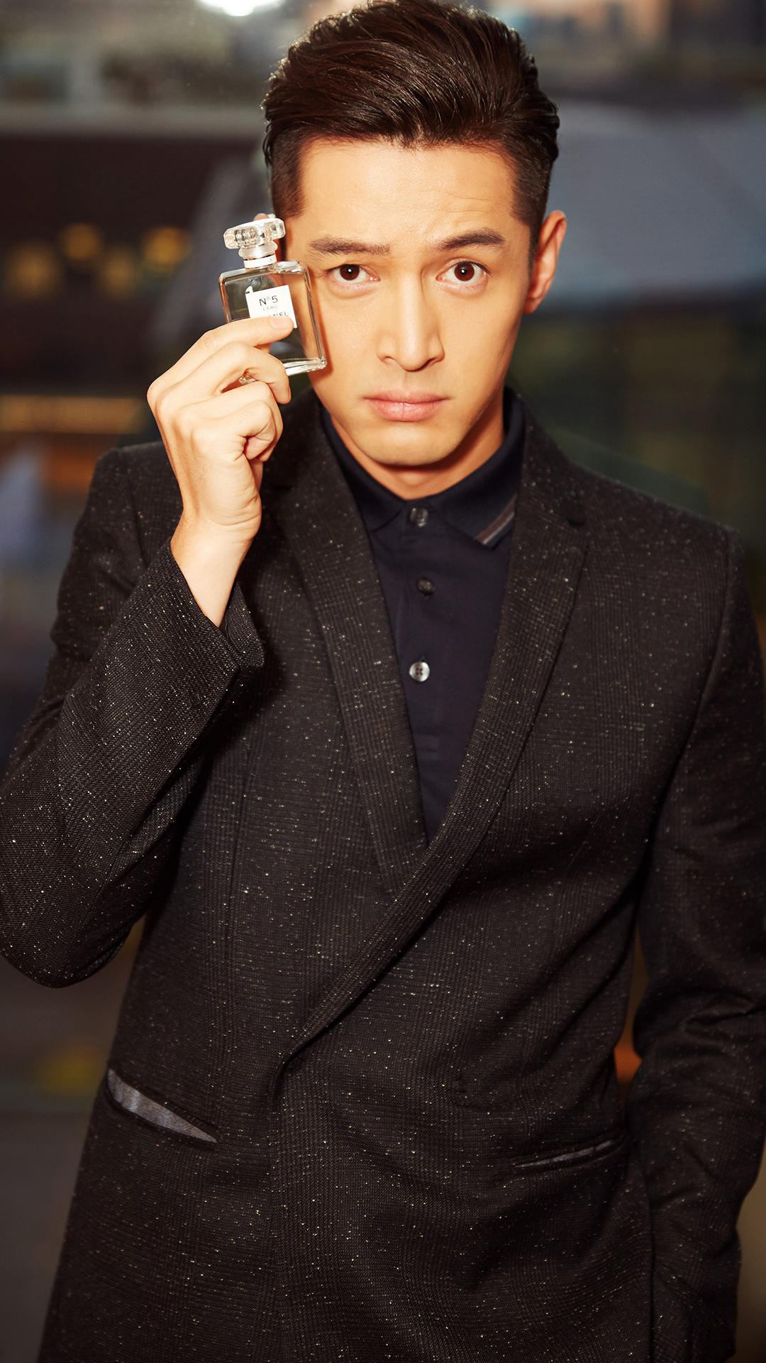 胡歌 演员 香水 代言 明星 苹果手机高清壁纸 1
