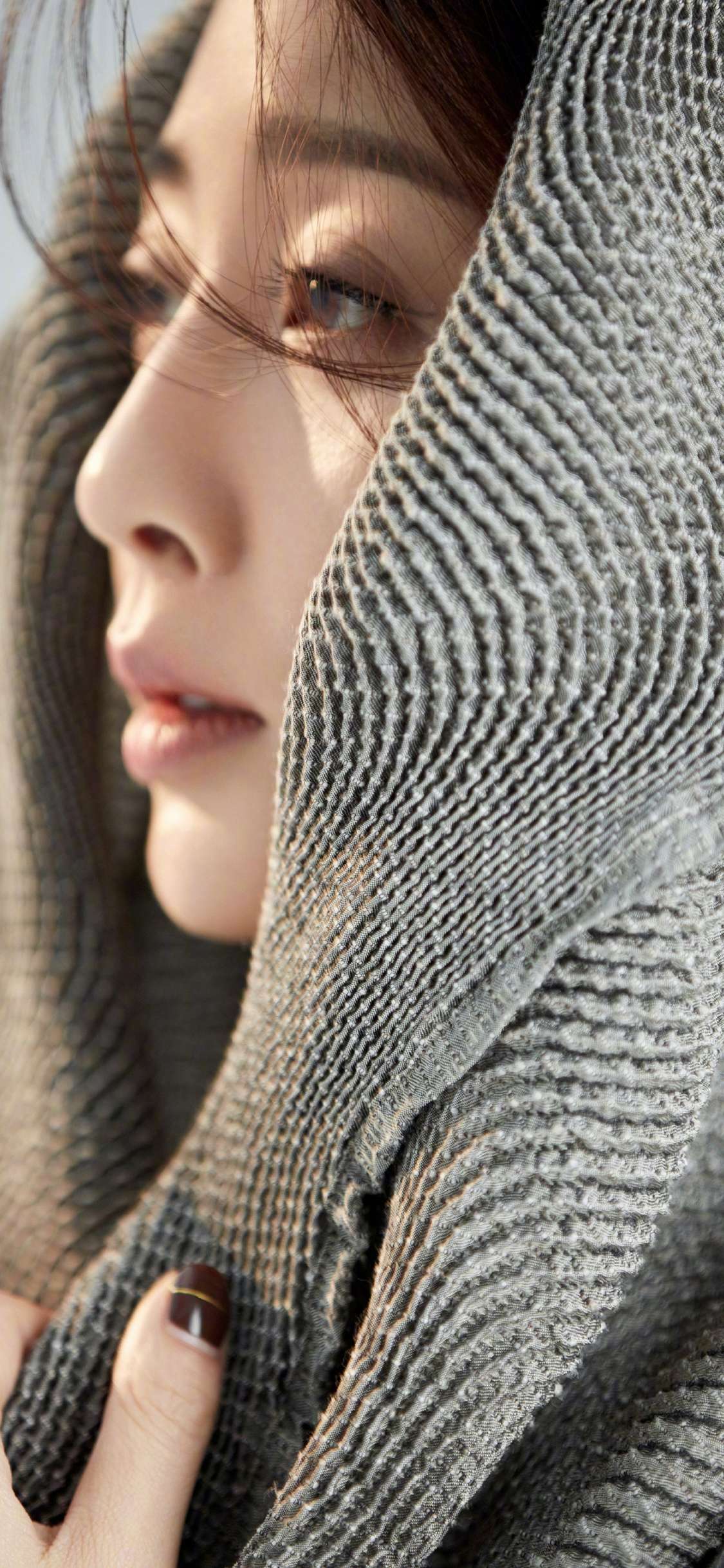 殷桃 演员 明星 艺人 时尚 写真 苹果手机高清壁纸 1125x2436_爱思