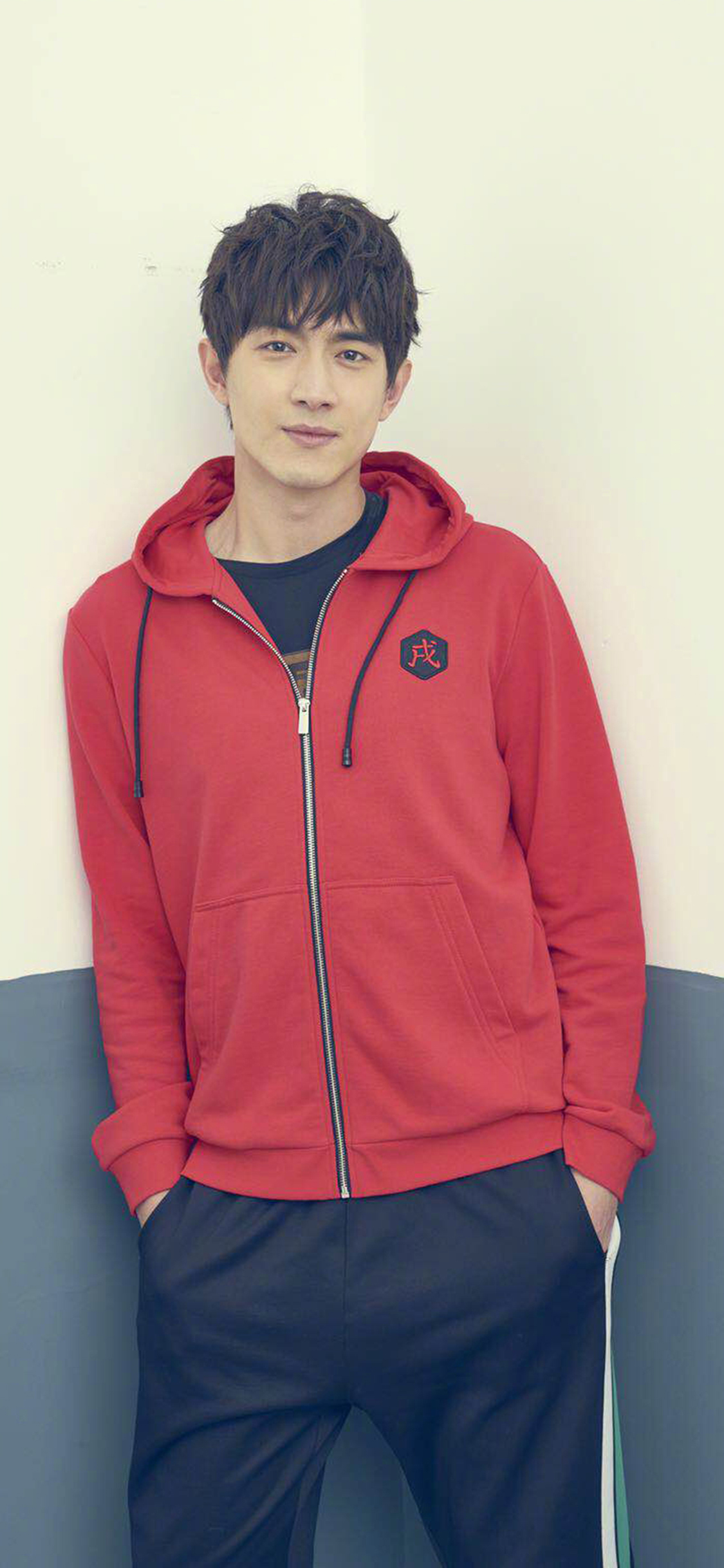 艺人 演员 林更新 帅气 苹果手机高清壁纸 1125x2436_爱思助手