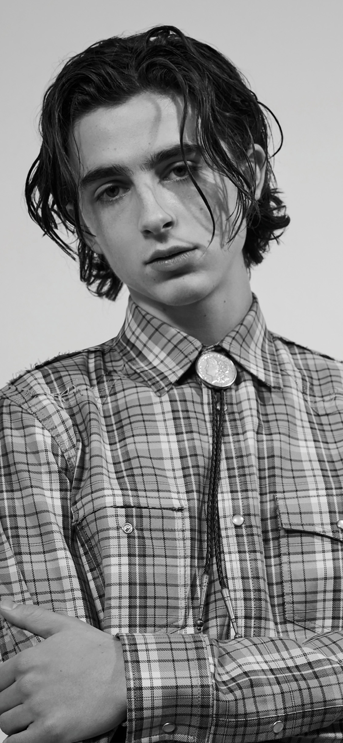 小甜茶 timothée chalamet 黑白 欧美 演员 苹果手机高清壁纸 1125x