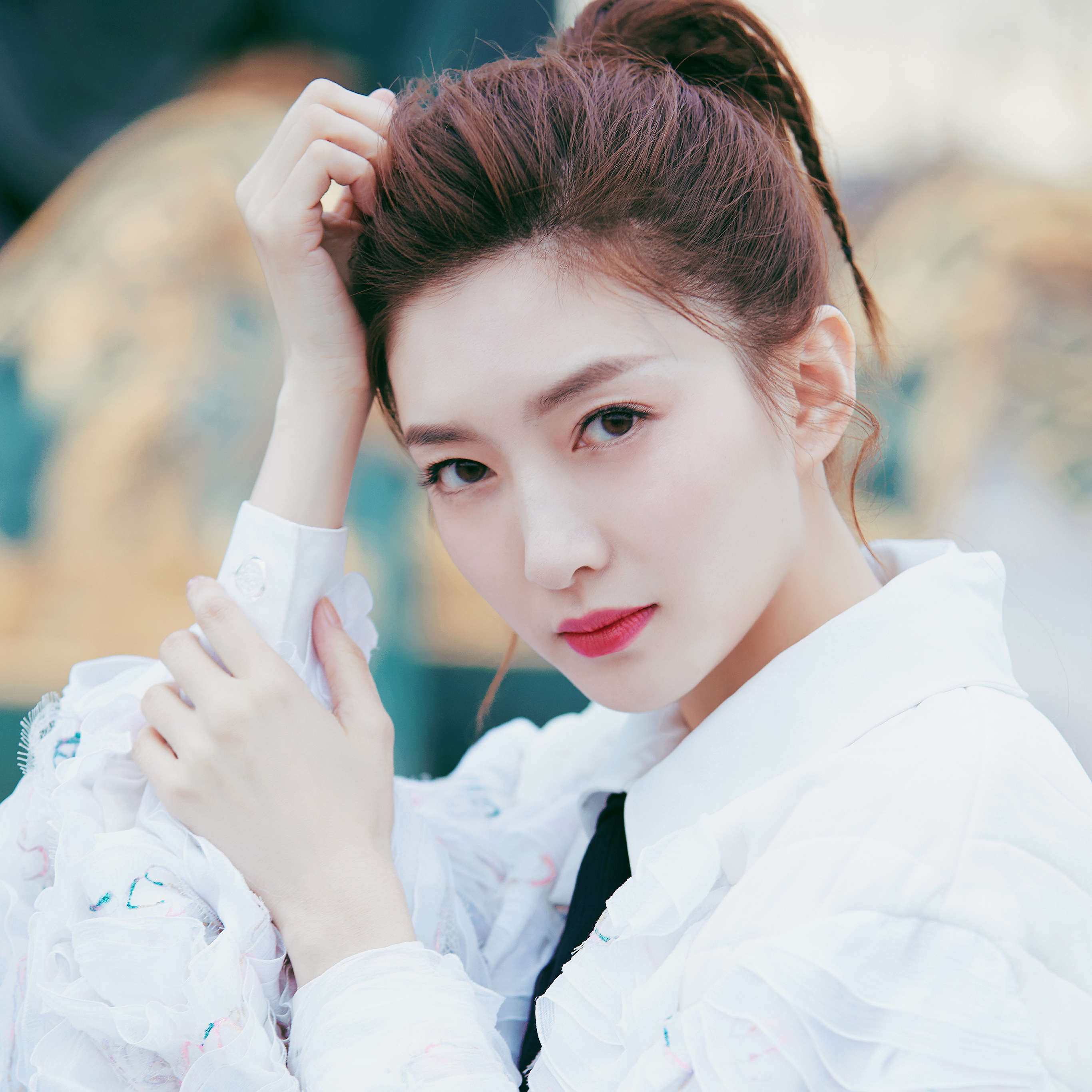 艺人 江疏影 秀展 明星 苹果手机高清壁纸 2732