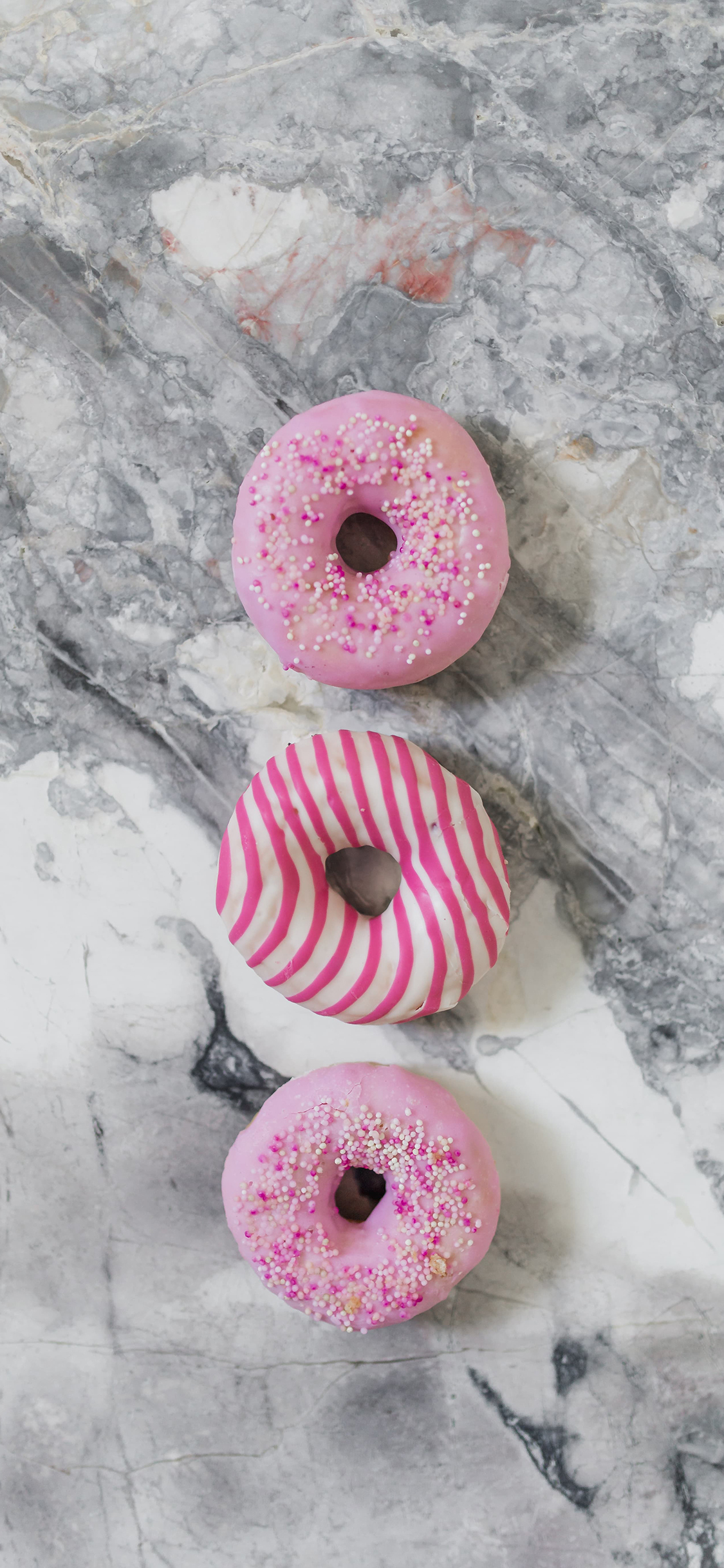 甜甜圈 甜品 糕点 点心 粉色 苹果手机高清壁纸 1125x2436_爱思助手