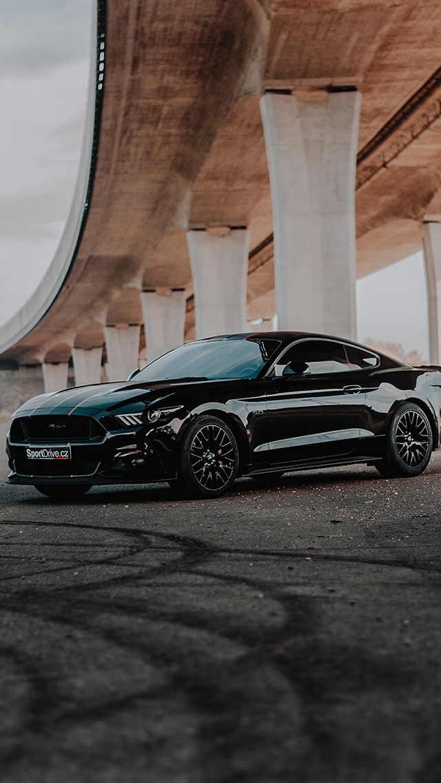 轿车 汽车 桥梁 道路 苹果手机高清壁纸 640x1136_爱思助手