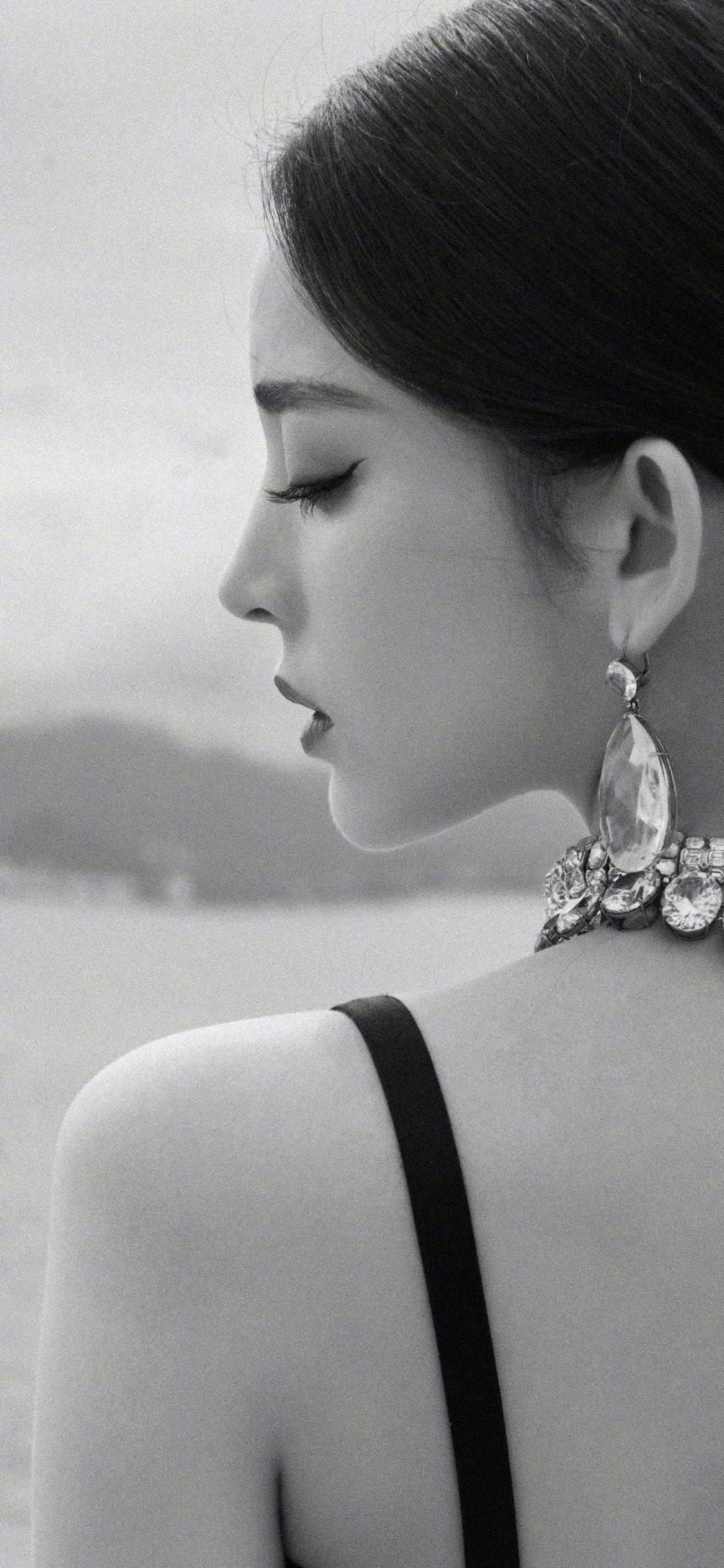 苹果手机壁纸高清全屏女 1559532487227_008931.jpg