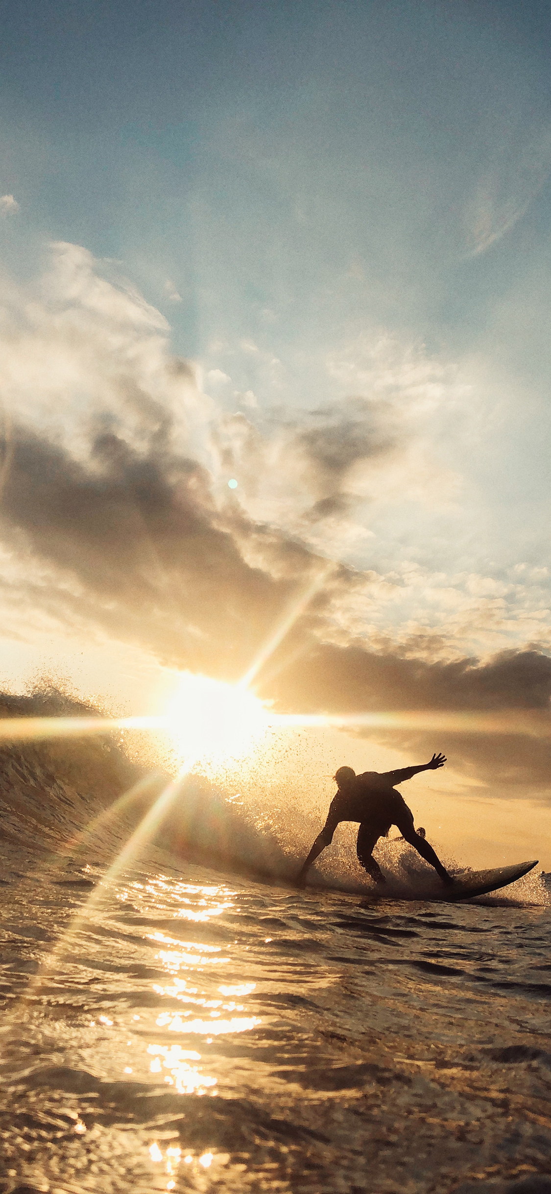 冲浪 夕阳 天空 云彩 海浪 苹果手机高清壁纸 1